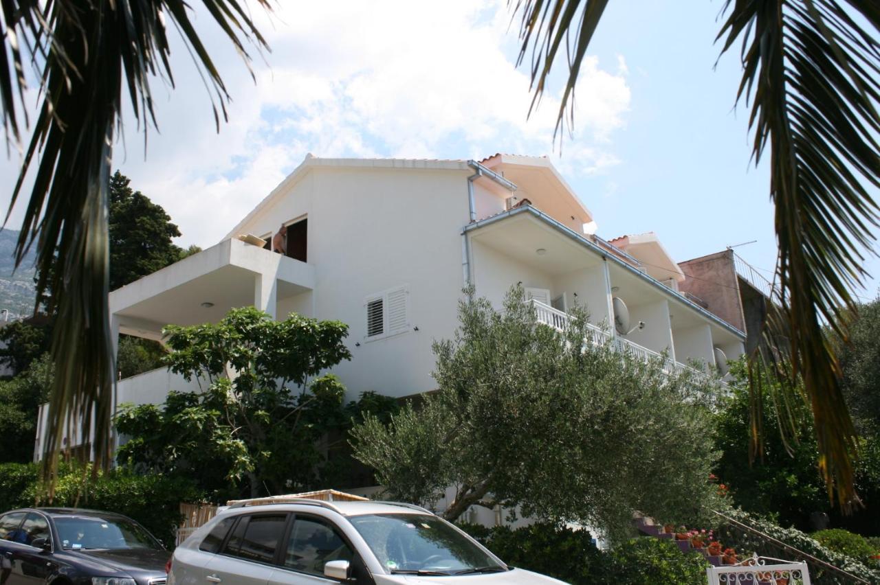 Apartments with a parking space Makarska - 6636 Exteriör bild